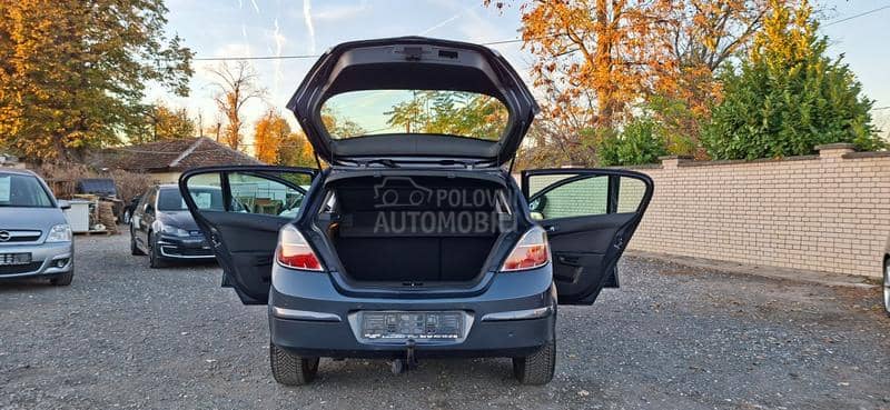 Opel Astra H 1.6 REZERVISA NO