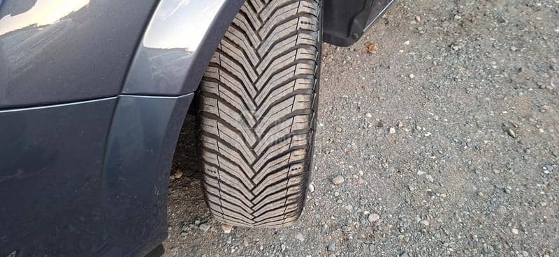 Opel Astra H 1.6 REZERVISA NO