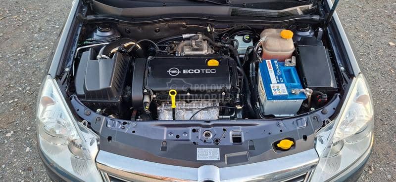Opel Astra H 1.6 REZERVISA NO
