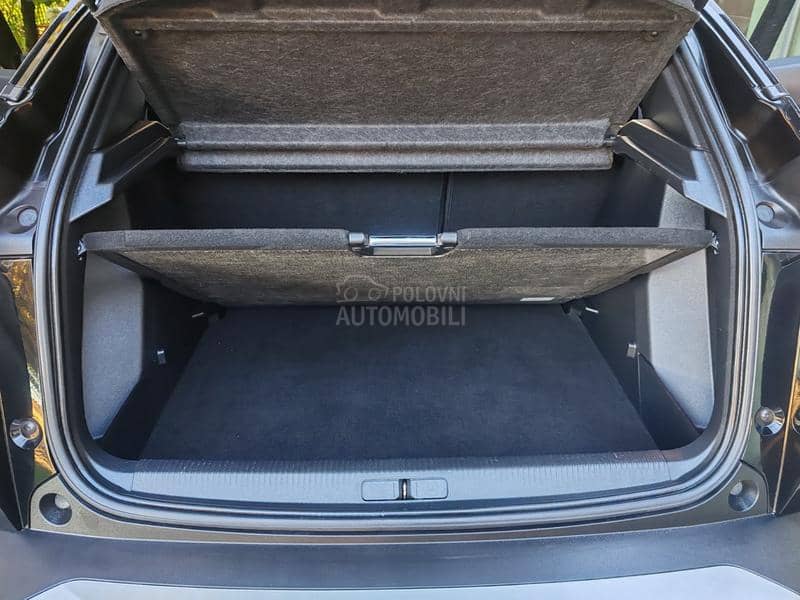 Peugeot 2008 1.2 ALLURE