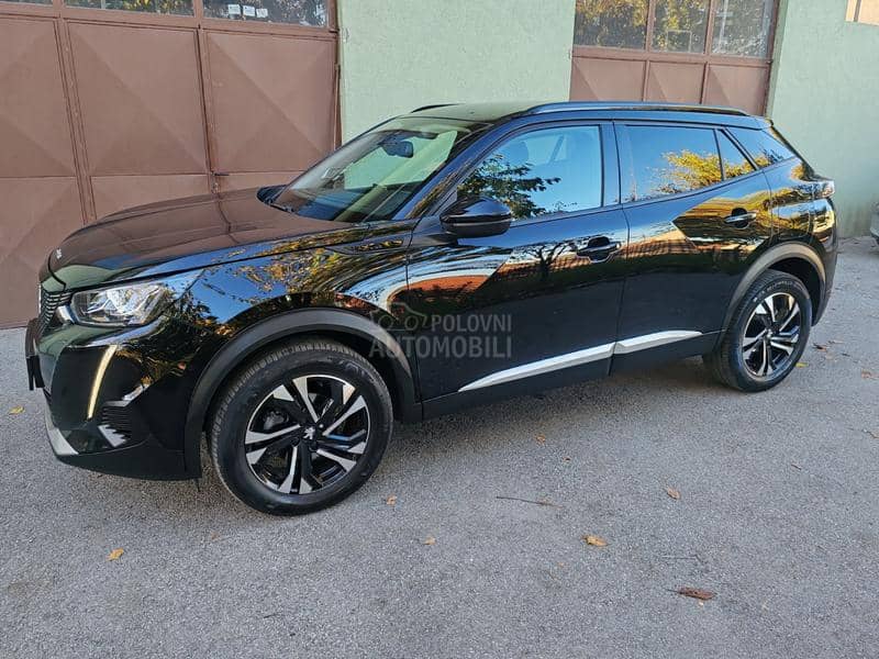 Peugeot 2008 1.2 ALLURE
