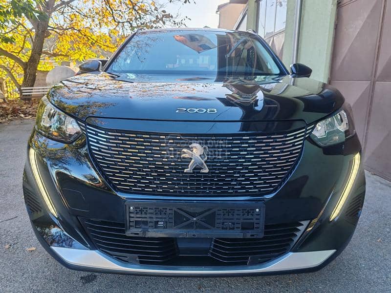 Peugeot 2008 1.2 ALLURE