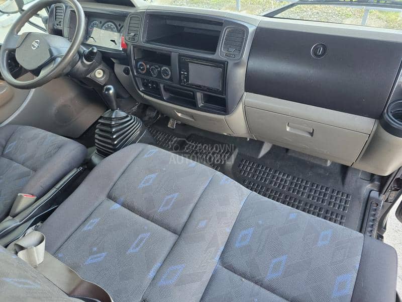 Nissan Cabstar 2.5CDI  LONG 5.5m