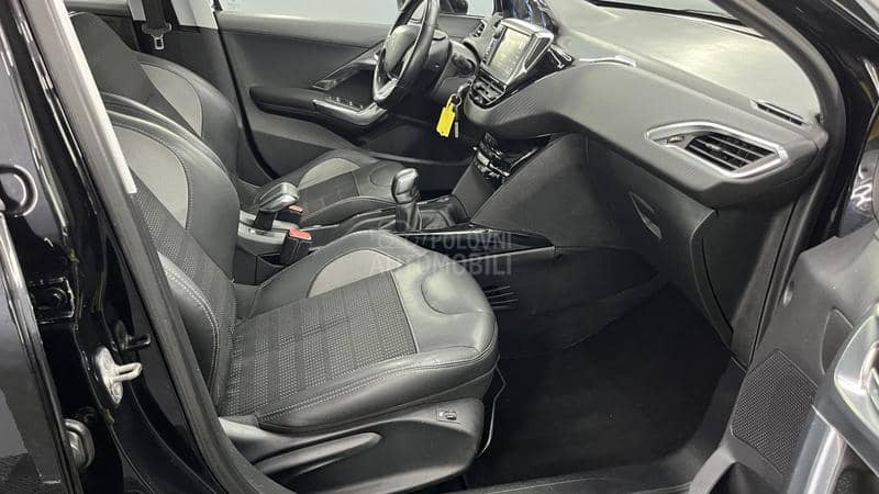 Peugeot 2008 Allur 1/1