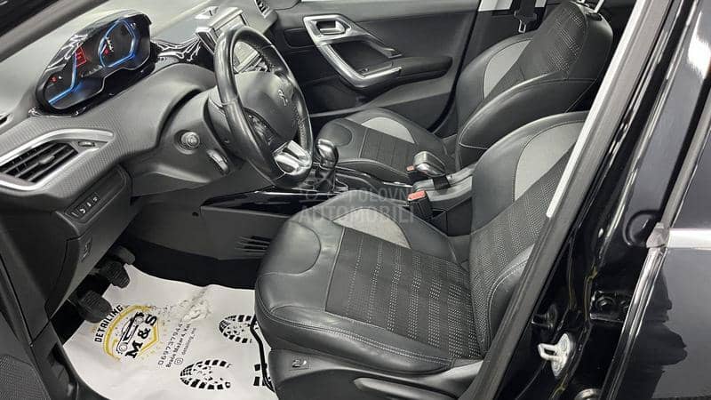 Peugeot 2008 Allur 1/1