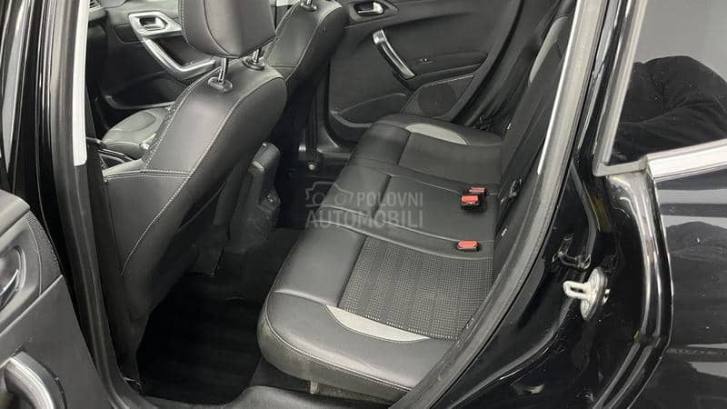 Peugeot 2008 Allur 1/1