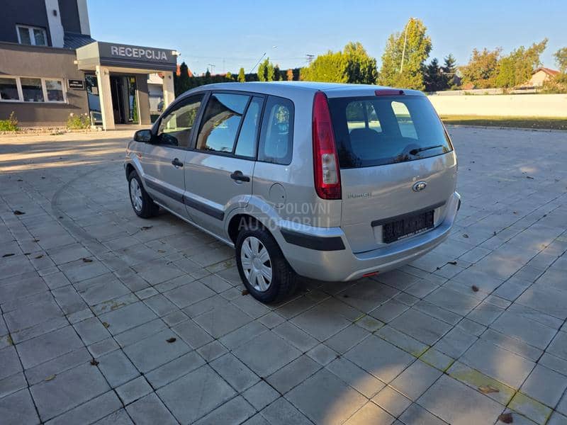 Ford Fusion 1.6 16v