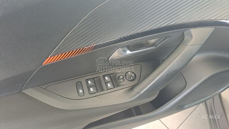 Peugeot 2008 1.2 PURE NAV AUT ALU