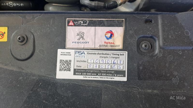 Peugeot 2008 1.2 PURE NAV AUT ALU