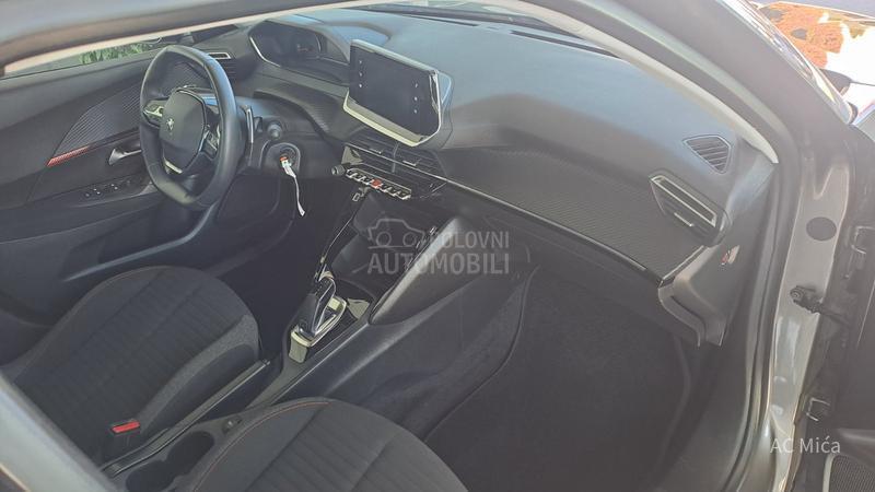 Peugeot 2008 1.2 PURE NAV AUT ALU