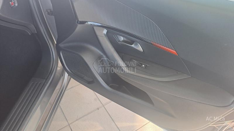 Peugeot 2008 1.2 PURE NAV AUT ALU