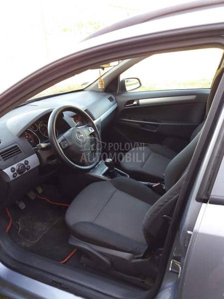 Opel Astra H 