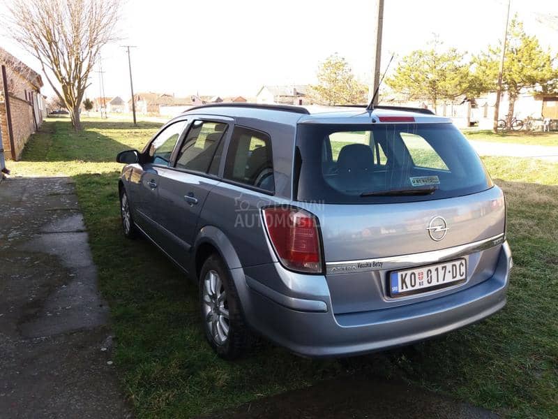 Opel Astra H 