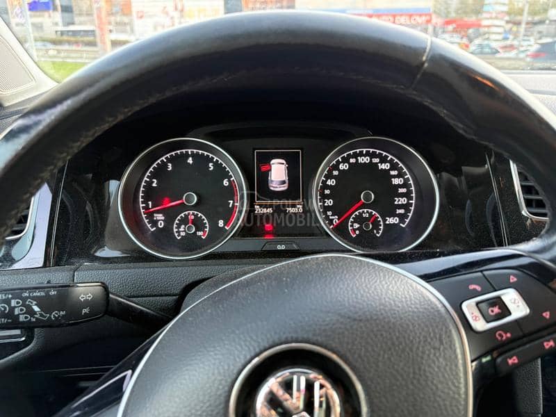Volkswagen Golf 7 R line