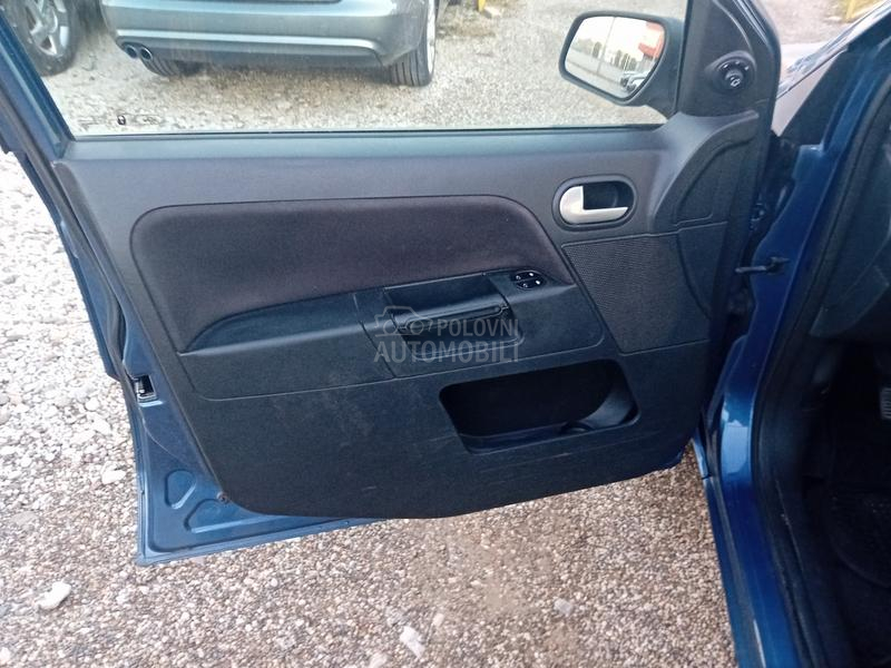 Ford Fusion 1.4 tdci