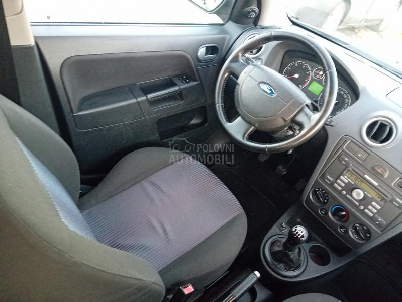 Ford Fusion 1.4 tdci
