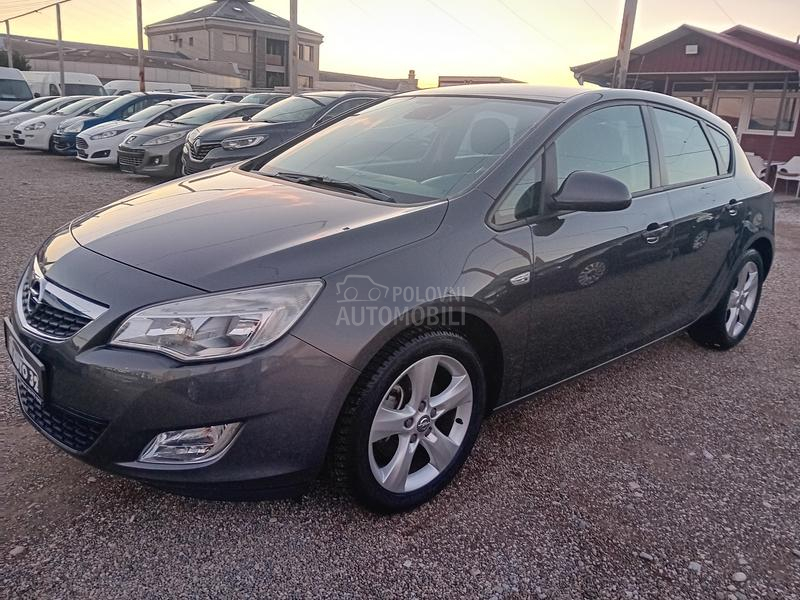 Opel Astra J 1.7 cdti