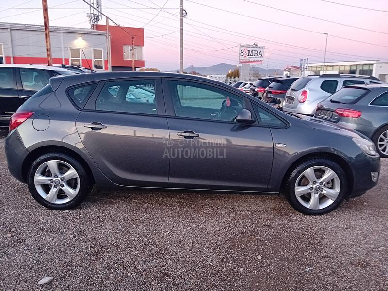 Opel Astra J 1.7 cdti