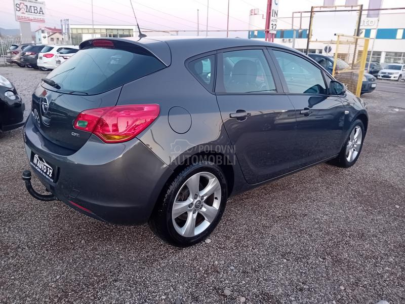 Opel Astra J 1.7 cdti