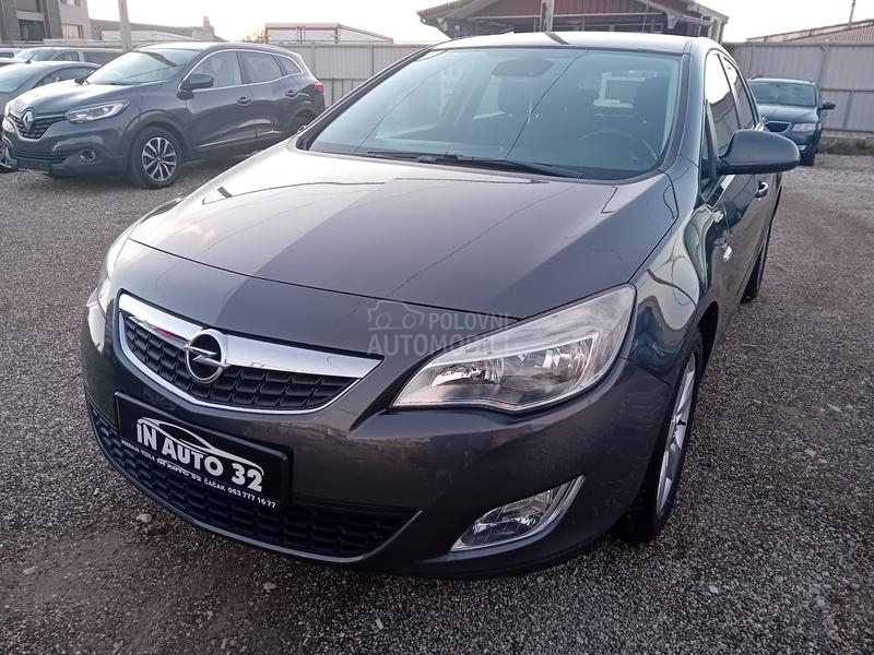 Opel Astra J 1.7 cdti