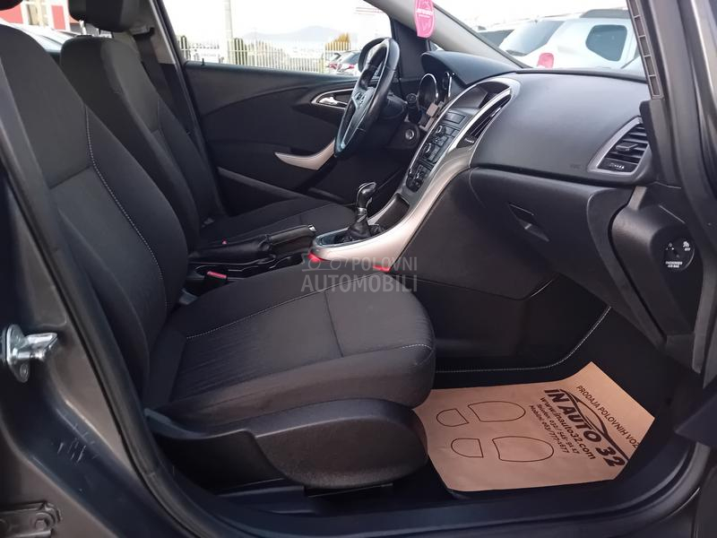 Opel Astra J 1.7 cdti