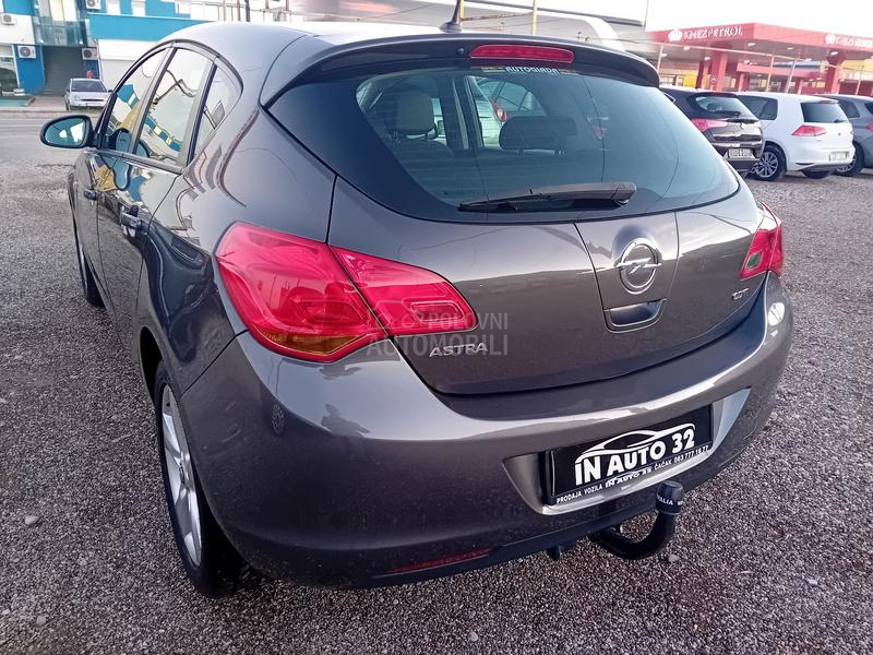 Opel Astra J 1.7 cdti