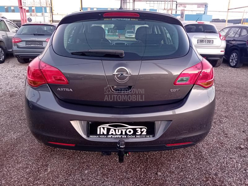 Opel Astra J 1.7 cdti
