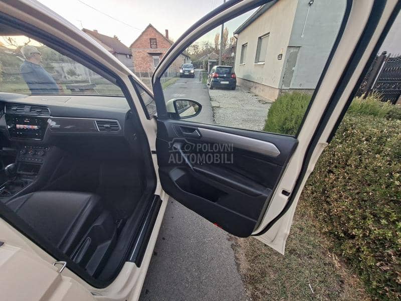 Volkswagen Touran 2.0 TDI