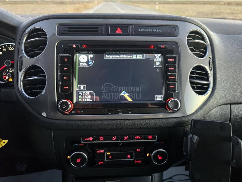 Volkswagen Tiguan R Line,Nav,4 Motion