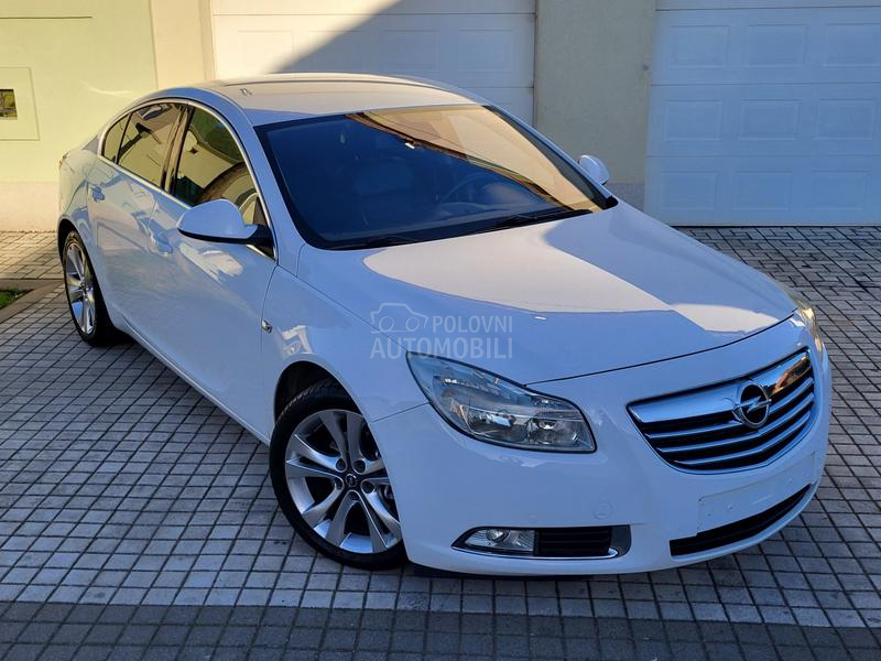 Opel Insignia OPC NAV