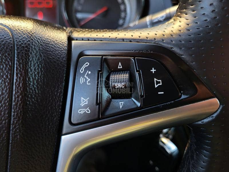 Opel Insignia OPC NAV