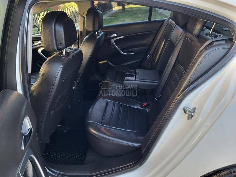 Opel Insignia OPC NAV