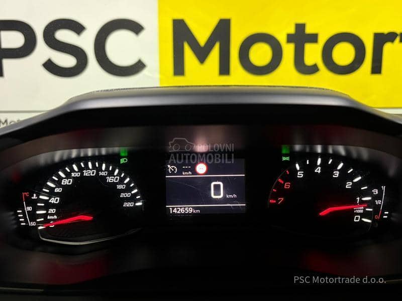 Peugeot 2008 Nav/Led/MT6
