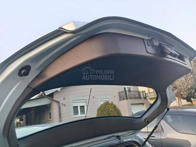 Opel Astra H 1.4 O D L I C N A