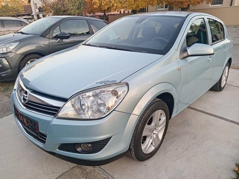 Opel Astra H 1.4 O D L I C N A