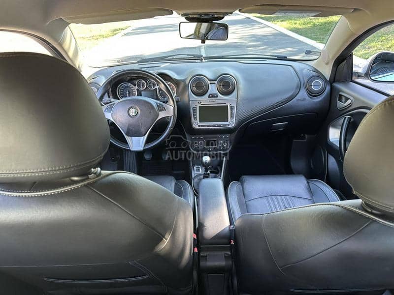Alfa Romeo MiTo 1.3 M-jet /NAV/