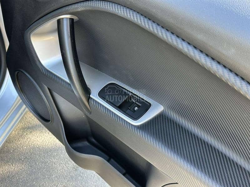 Alfa Romeo MiTo 1.3 M-jet /NAV/