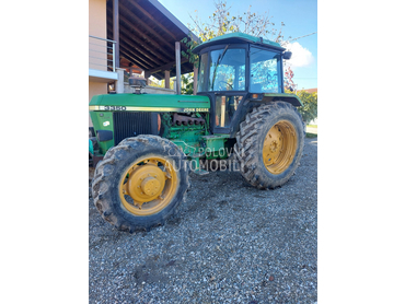 John Deere 3350