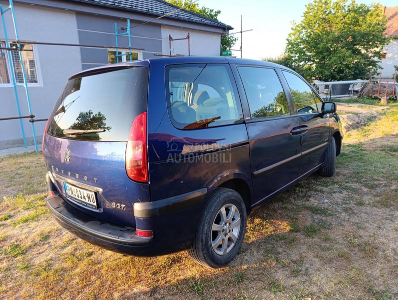 Peugeot 807 