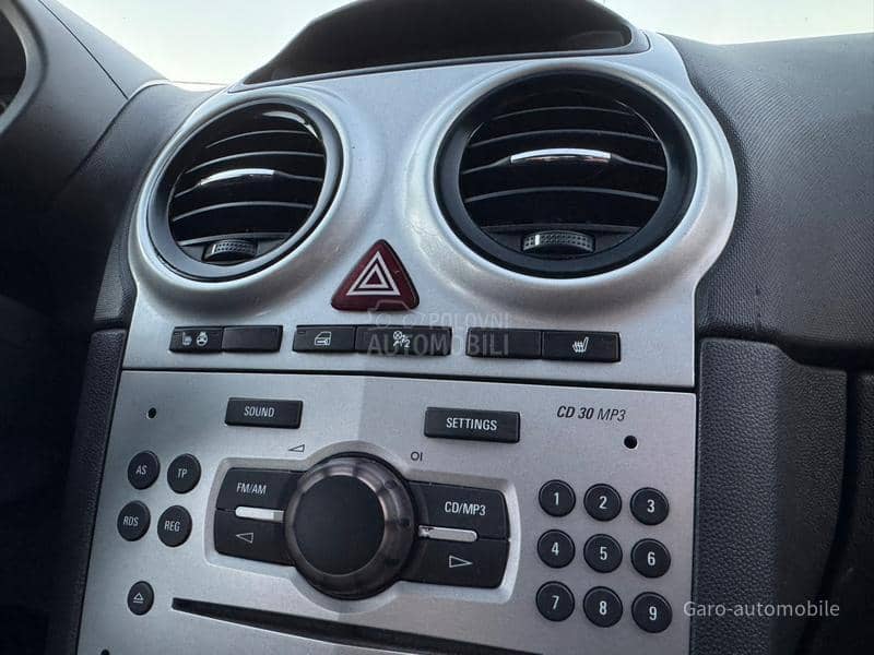 Opel Corsa D 1.4 SVAJCARSKA NOV