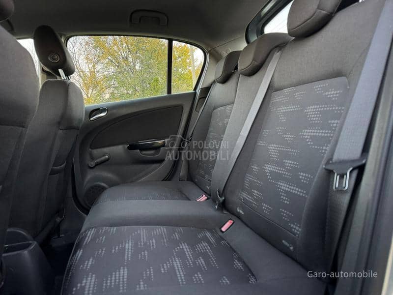 Opel Corsa D 1.4 SVAJCARSKA NOV