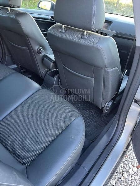 Opel Astra H 
