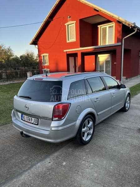 Opel Astra H 
