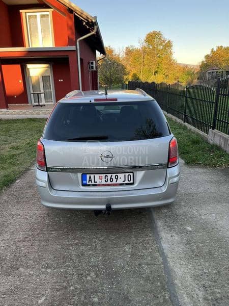 Opel Astra H 