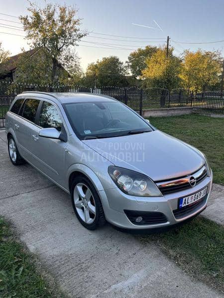 Opel Astra H 