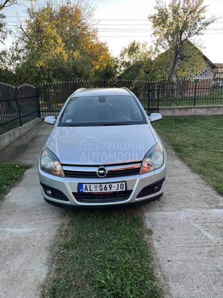 Opel Astra H 