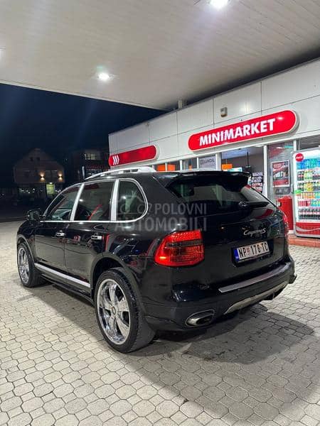 Porsche Cayenne 4.8S