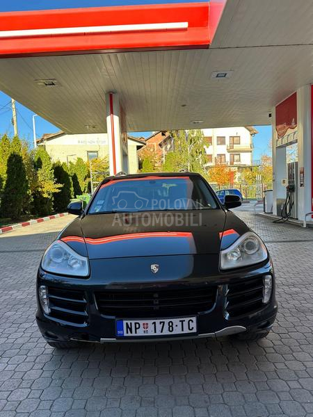 Porsche Cayenne 4.8S