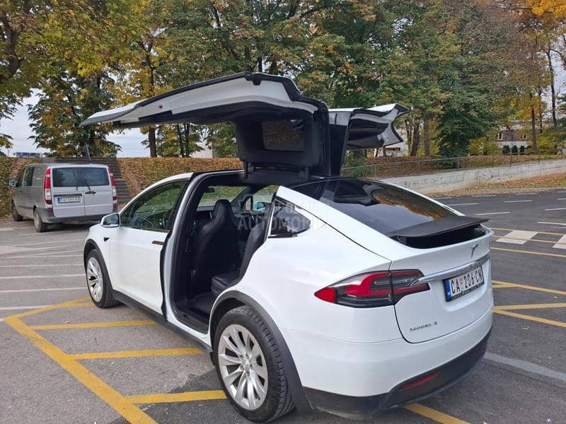 Tesla Model X Tesla X 75D