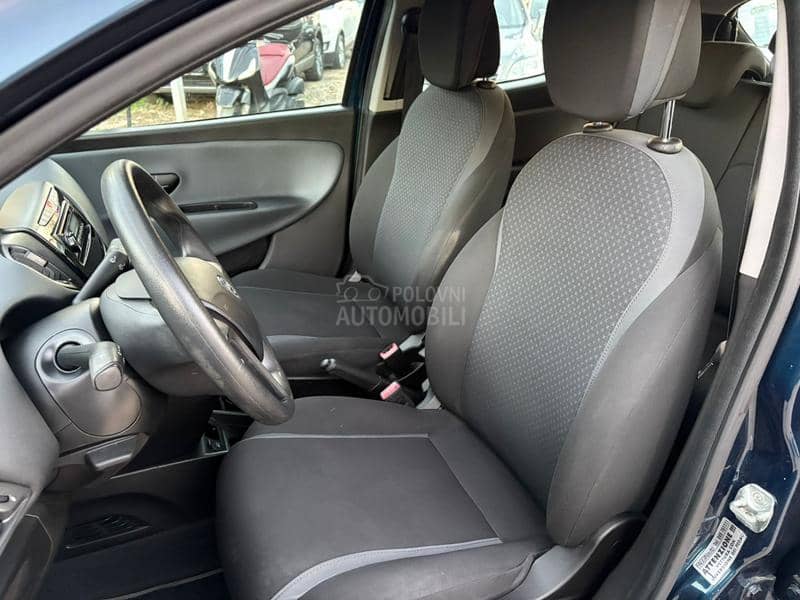 Lancia Ypsilon MATIC  NOV